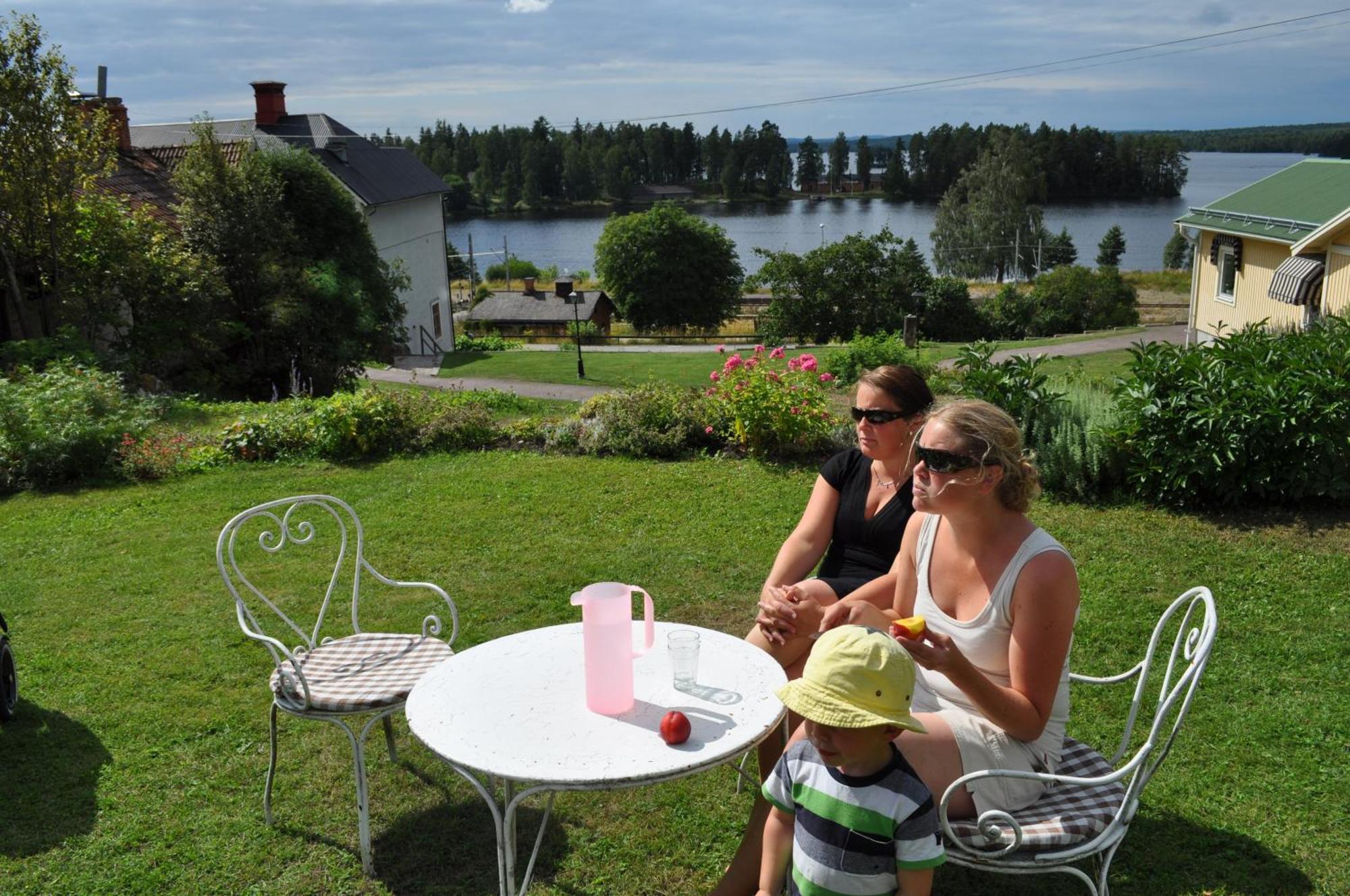 Vandrarhemmet Tallbacka/Aengelsberg Hostel Angelsberg Экстерьер фото